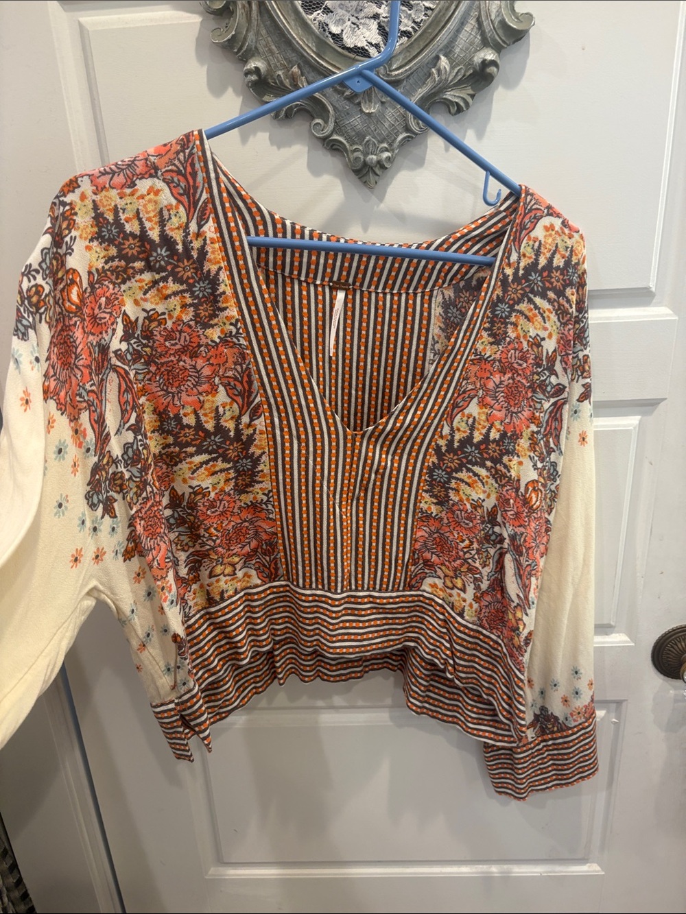 Free People Floral Striped V-Neck Women’s Top - Cream & Orange